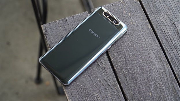 Đánh giá Galaxy A80 – Smartphone đầu tiên có camera xoay trượt