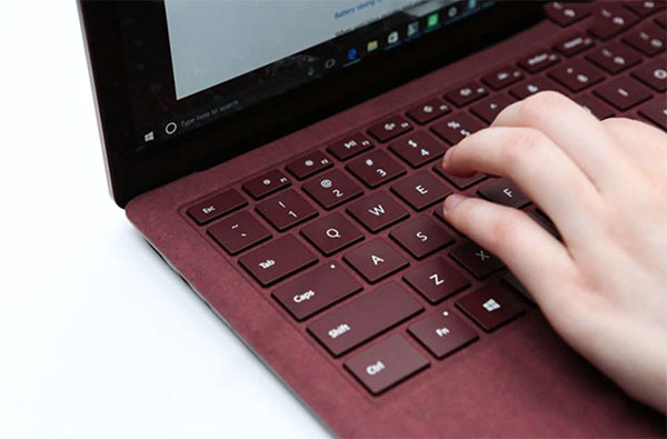 Giải pháp thay thế bàn phím liền laptop bằng bàn phím rời