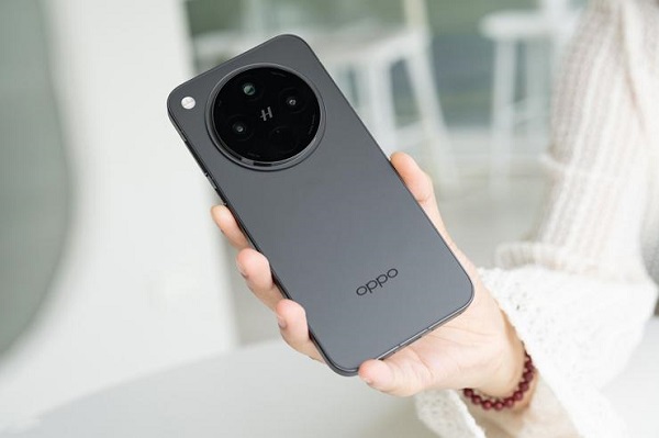 OPPO Find X8 sở hữu hệ thống camera đa chức năng