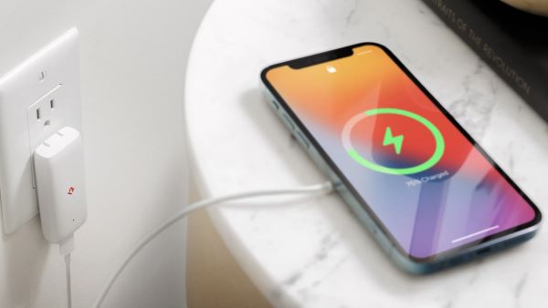 Kết nối iPhone với bộ sạc