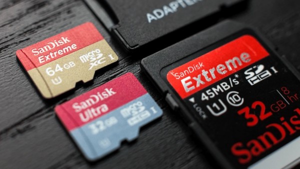 Nên chuyển những tệp tin sang thẻ microSD