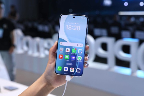 OPPO Reno14 F được trang bị vi xử lý Snapdragon 6 Gen 1