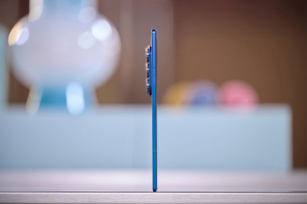 Samsung Galaxy Z Fold7 với độ mỏng ấn tượng, chỉ 8.9mm khi gập và 4.2mm khi mở